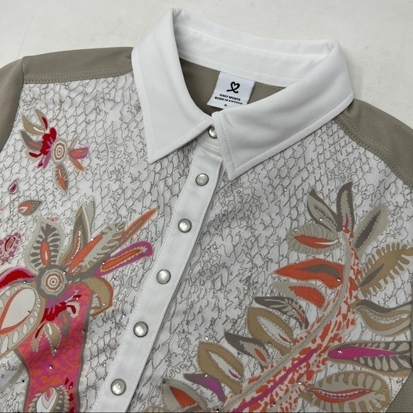 daily sports Tops - Daily Sports Women's Small Multicolor Floral Short Sleeve‎ Snap Button Top